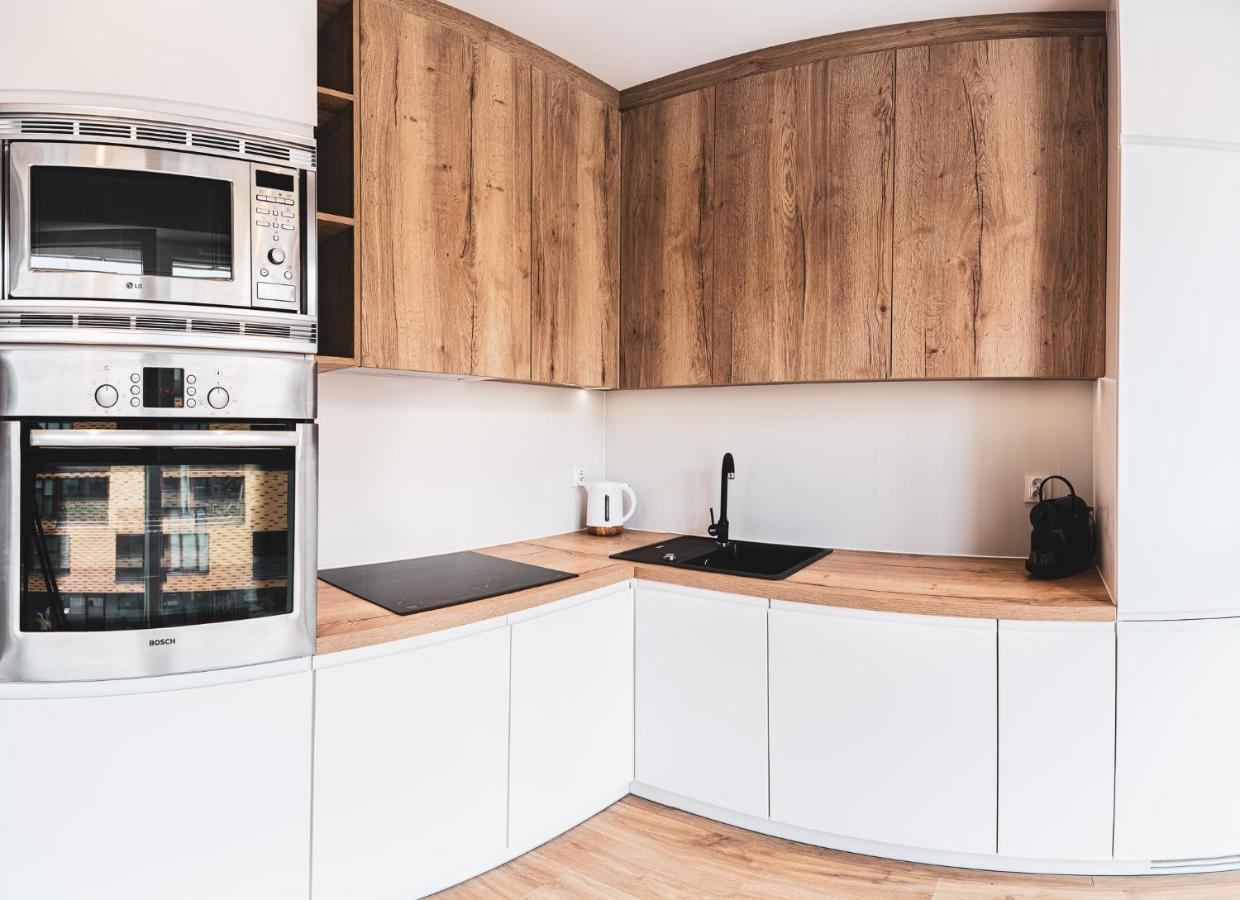 Pure Rental Apartments Inzynierska Wroclaw Exterior photo