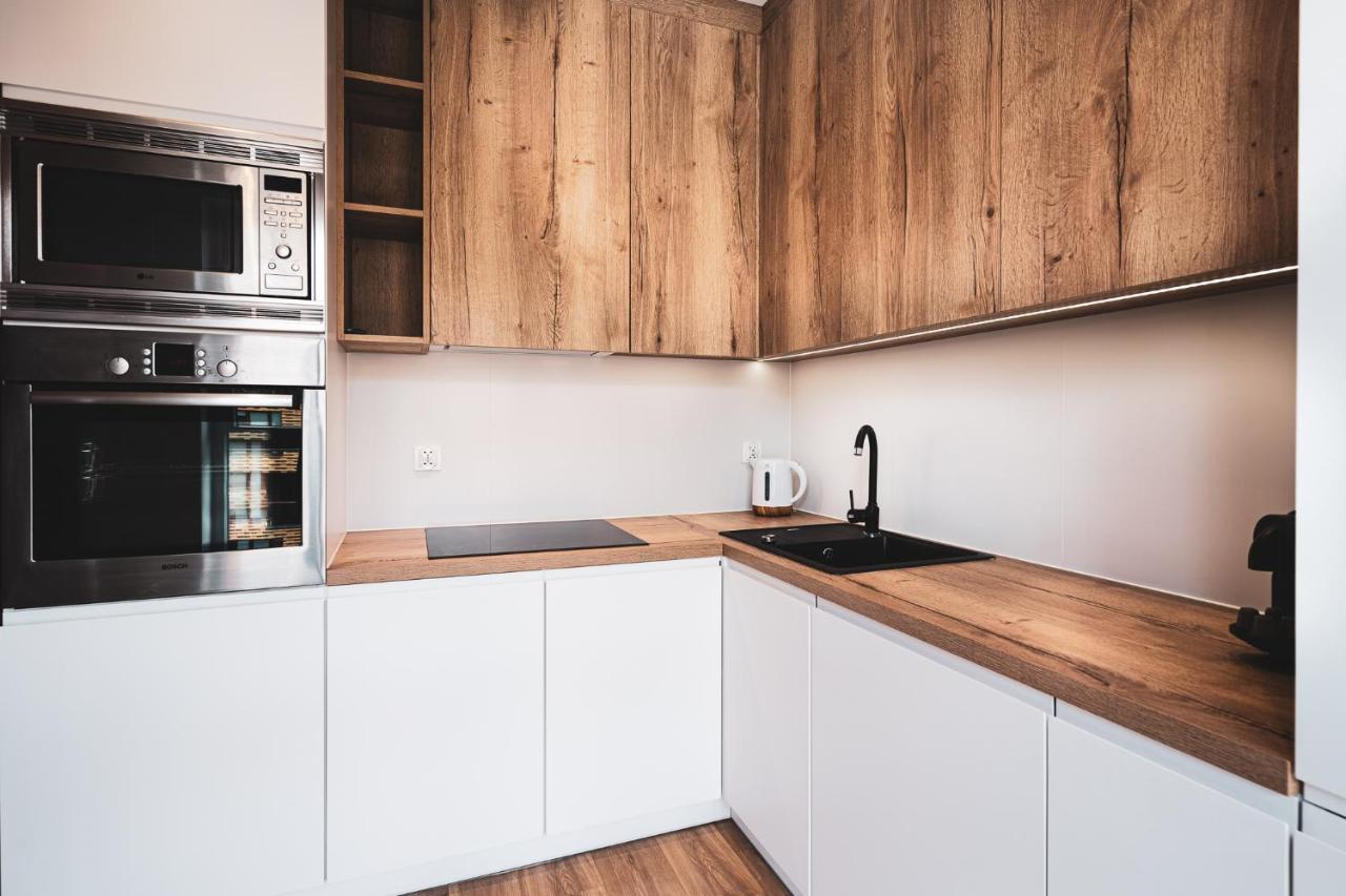 Pure Rental Apartments Inzynierska Wroclaw Exterior photo